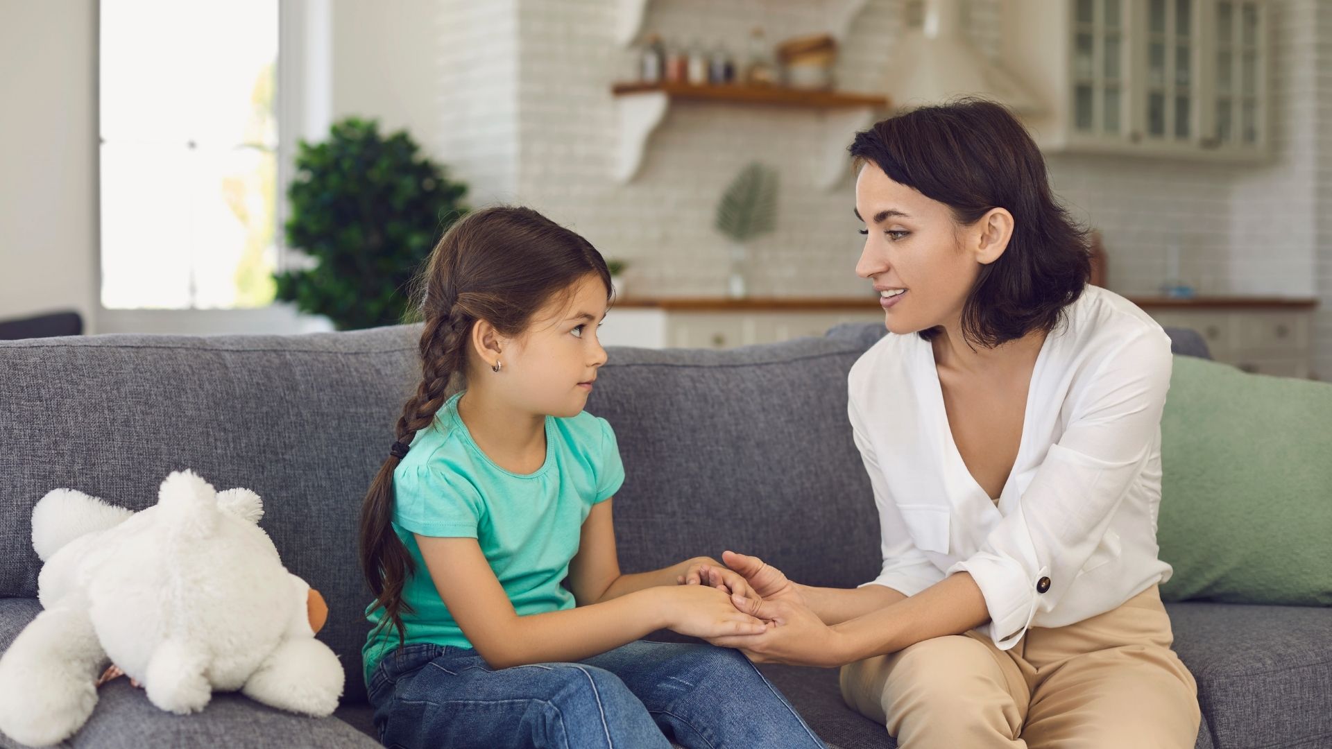 What are the symptoms of post-traumatic stress disorder?